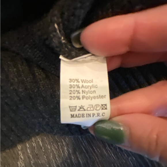 Grey Cableknit Zipper Sweater - Picture 2 of 2